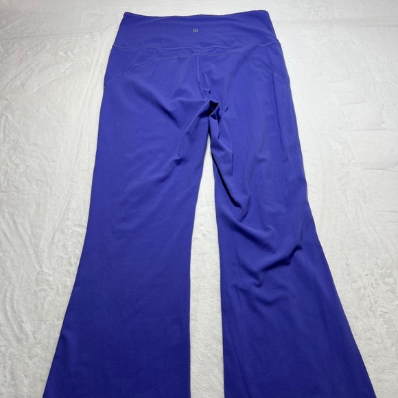 Lululemon Athletica - Picture 6 of 10